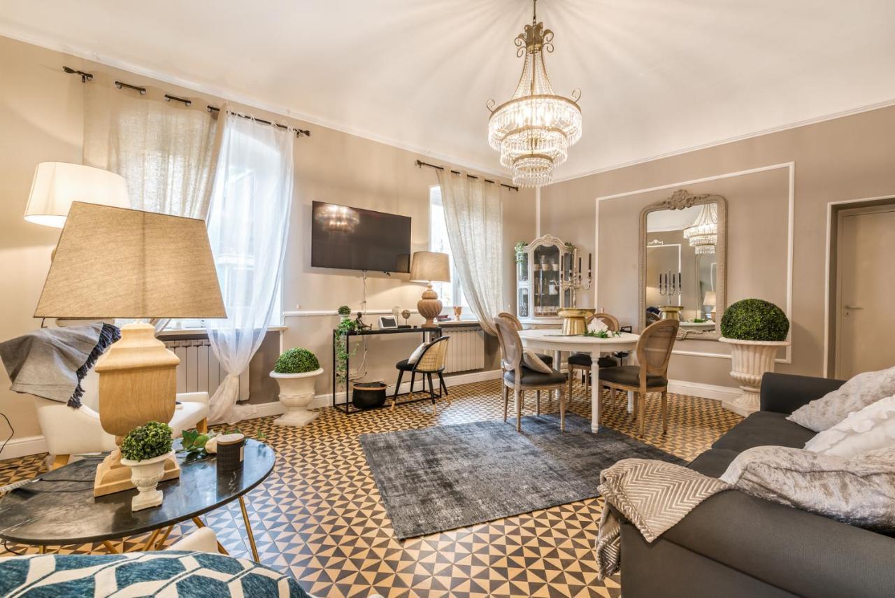 Moulin Rouge Lerici Apartman Kültér fotó