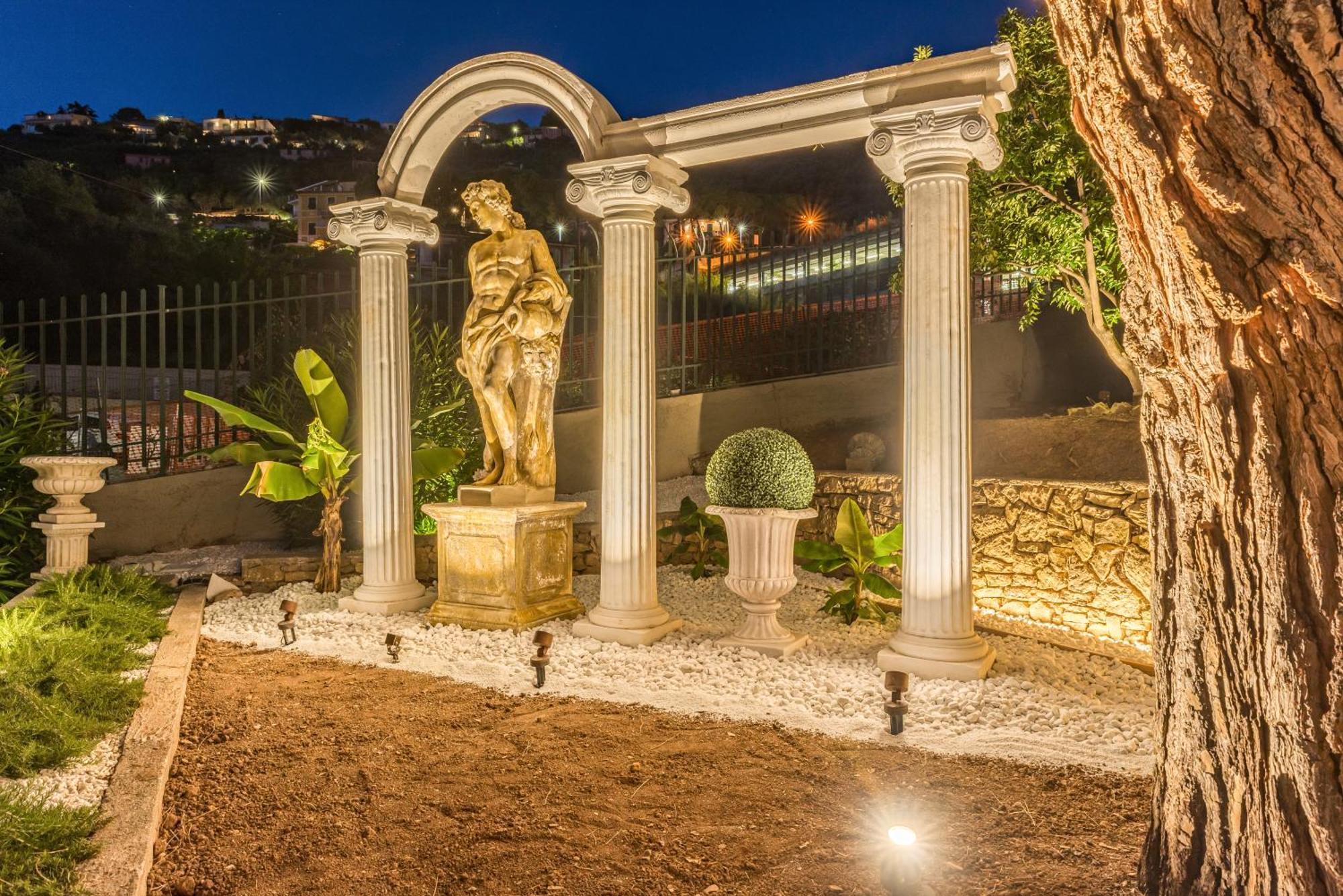 Moulin Rouge Lerici Apartman Kültér fotó